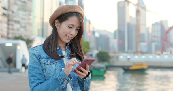 Quelles tactiques de marketing par SMS fonctionnent pour les services de livraison à domicile ?